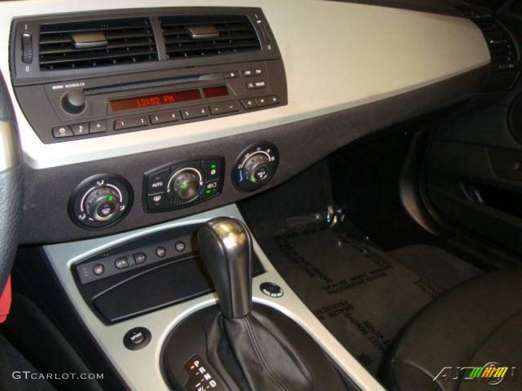 2006 Z4 3.0si Roadster - Titanium Silver Metallic / Black photo #43