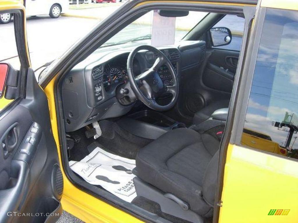2003 S10 Xtreme Extended Cab - Yellow / Graphite photo #7
