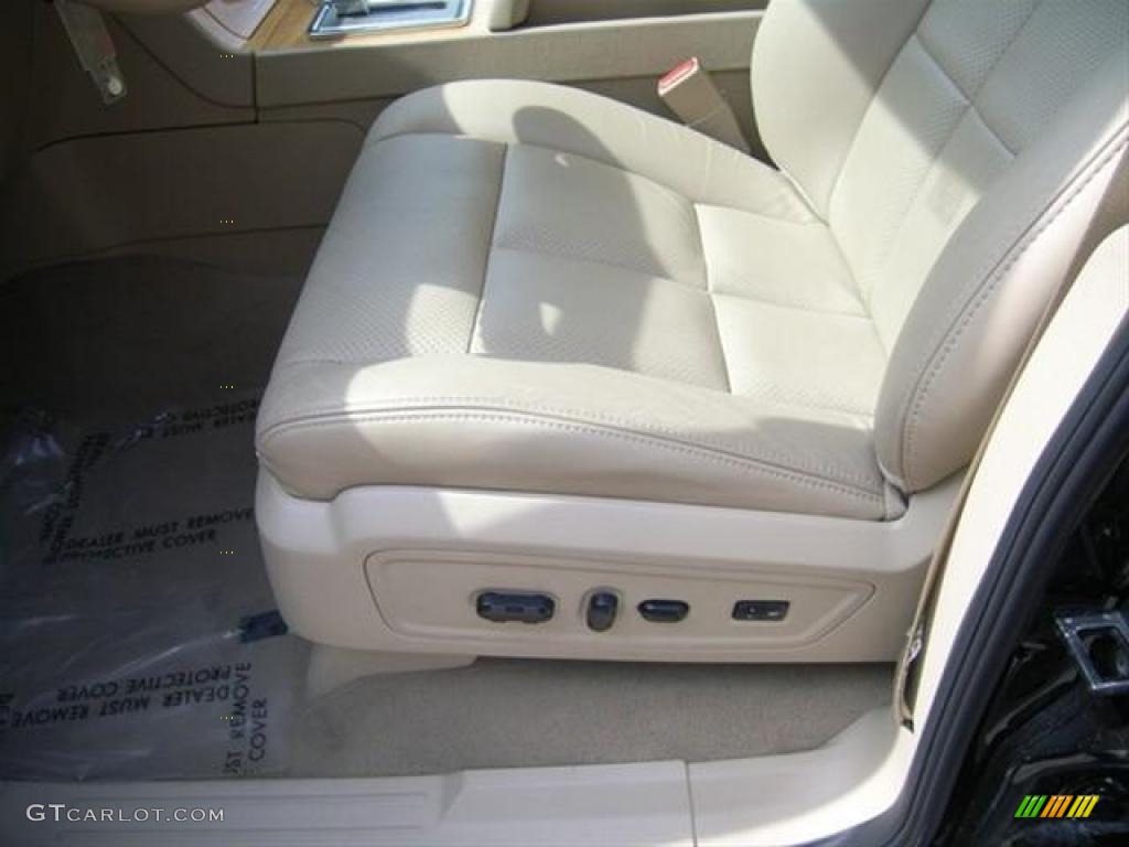 2008 Navigator Luxury 4x4 - Black / Stone photo #12