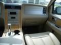 2008 Black Lincoln Navigator Luxury 4x4  photo #17