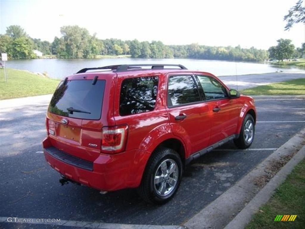 2009 Escape XLT 4WD - Torch Red / Charcoal photo #3