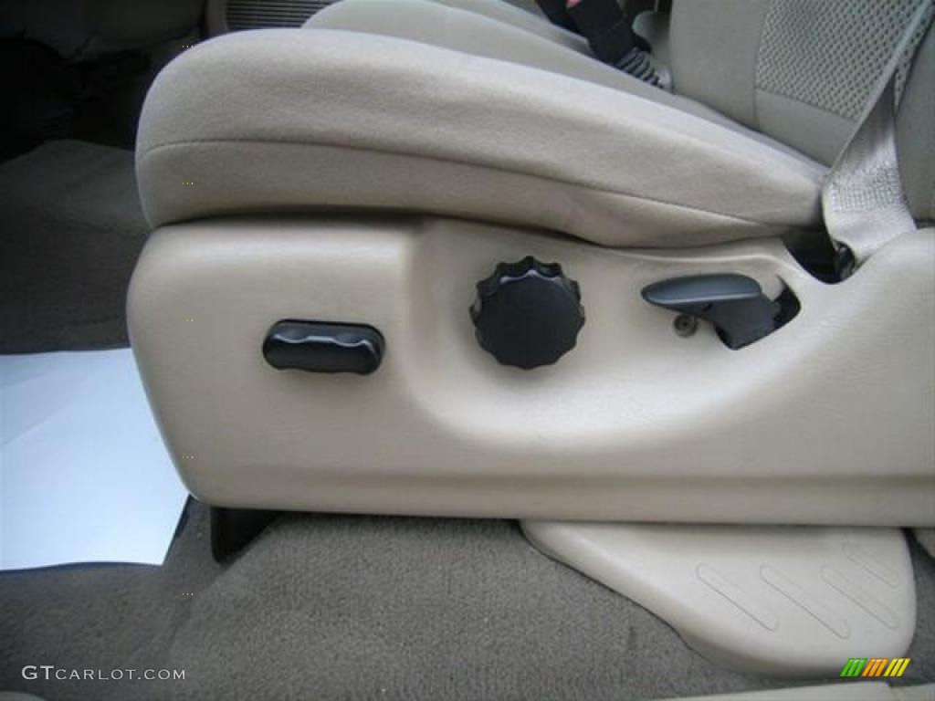 2004 F150 XLT Heritage SuperCab - Arizona Beige Metallic / Tan photo #17
