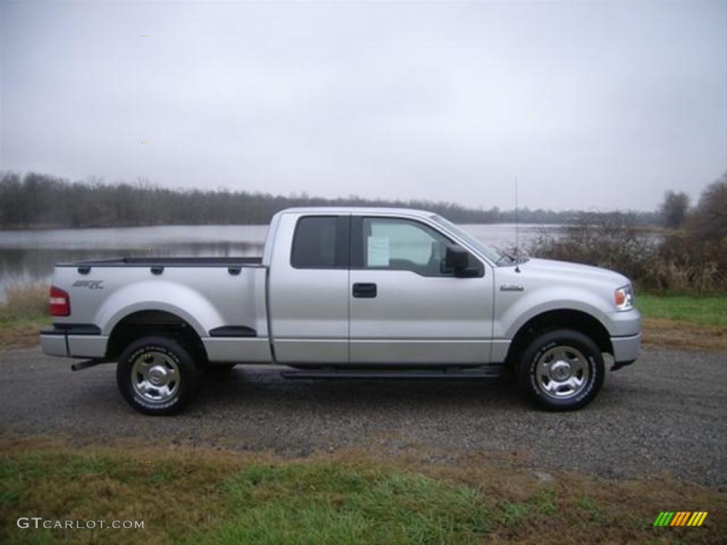2006 F150 STX SuperCab 4x4 - Silver Metallic / Medium/Dark Flint photo #2