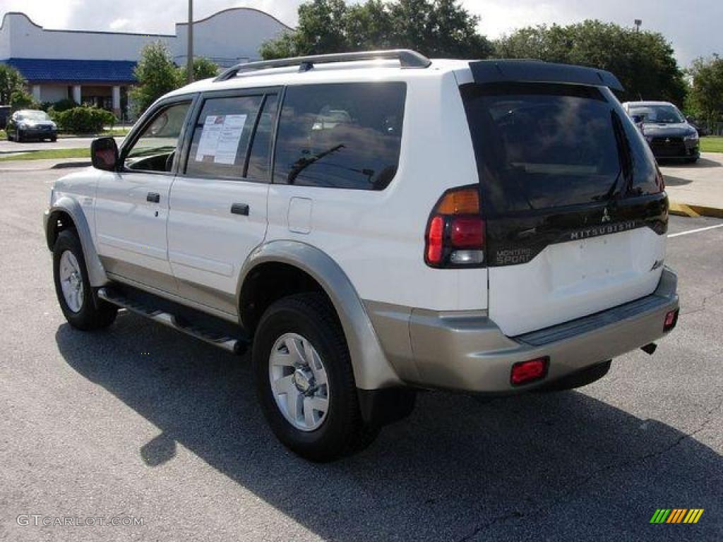 2003 Montero Sport XLS 4x4 - Summit White / Tan photo #5