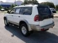 Summit White - Montero Sport XLS 4x4 Photo No. 5