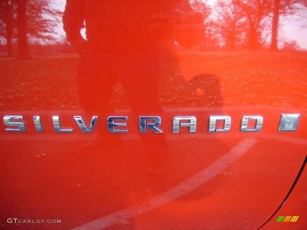 2007 Silverado 1500 LS Crew Cab 4x4 - Victory Red / Dark Titanium Gray photo #16