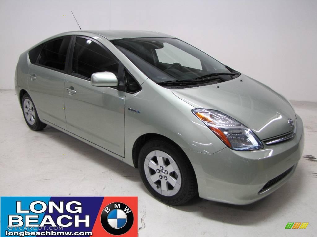 Silver Pine Green Mica Toyota Prius