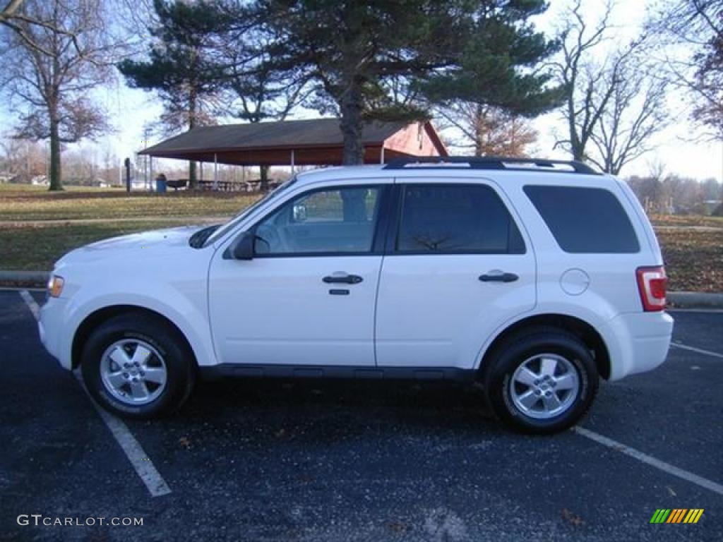 2009 Escape XLT V6 4WD - Oxford White / Stone photo #6