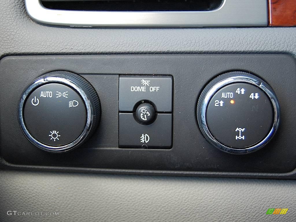 2009 Tahoe LT 4x4 - Summit White / Light Titanium photo #22