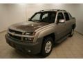 2002 Light Pewter Metallic Chevrolet Avalanche Z71 4x4  photo #3