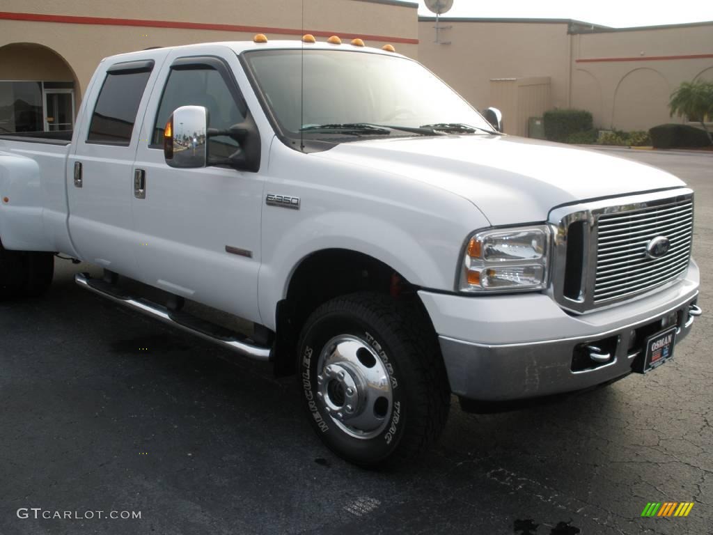 Oxford White Ford F350 Super Duty