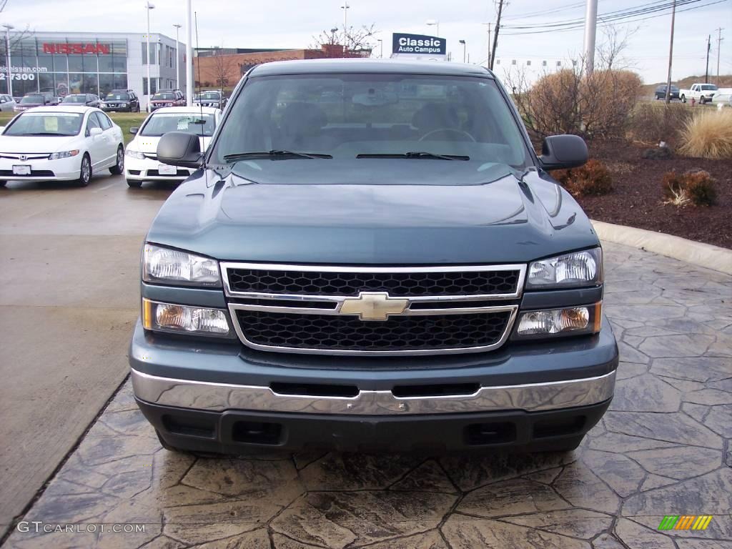 2007 Silverado 1500 Classic LT Extended Cab 4x4 - Blue Granite Metallic / Dark Charcoal photo #5