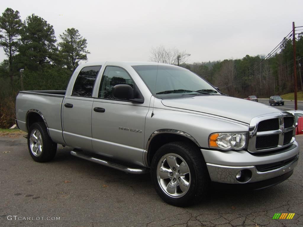 2004 Ram 1500 SLT Quad Cab - Bright Silver Metallic / Dark Slate Gray photo #3