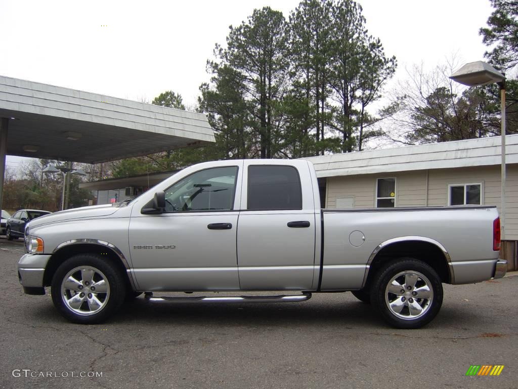 2004 Ram 1500 SLT Quad Cab - Bright Silver Metallic / Dark Slate Gray photo #6