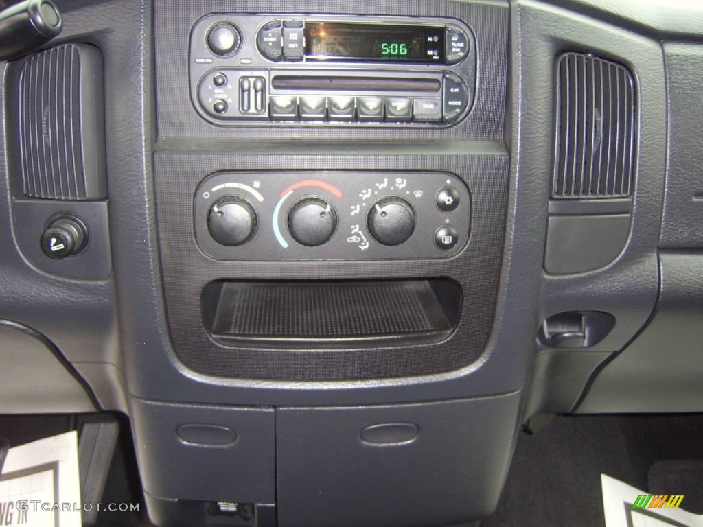 2004 Ram 1500 SLT Quad Cab - Bright Silver Metallic / Dark Slate Gray photo #12