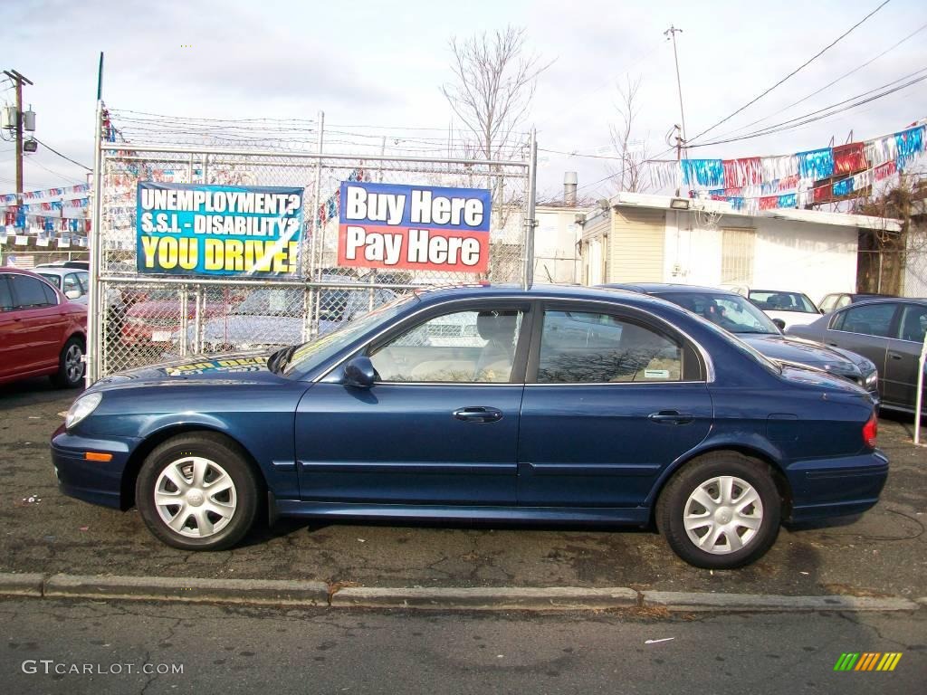 Ardor Blue Hyundai Sonata