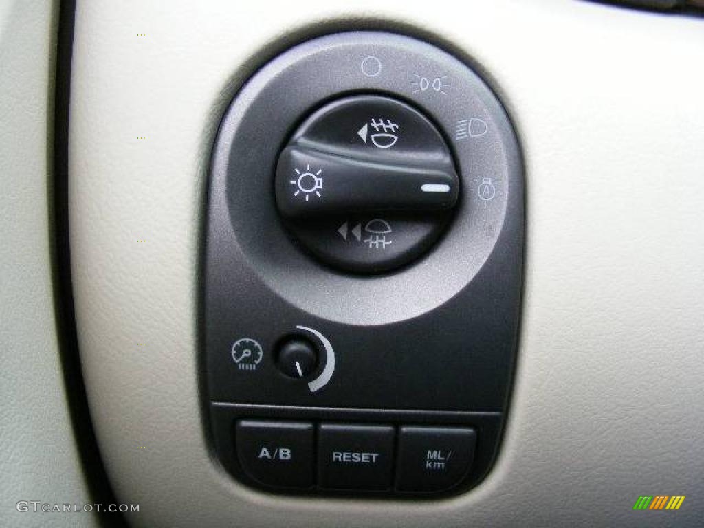 2008 X-Type 3.0 Sedan - Glacier Blue Metallic / Ivory photo #24