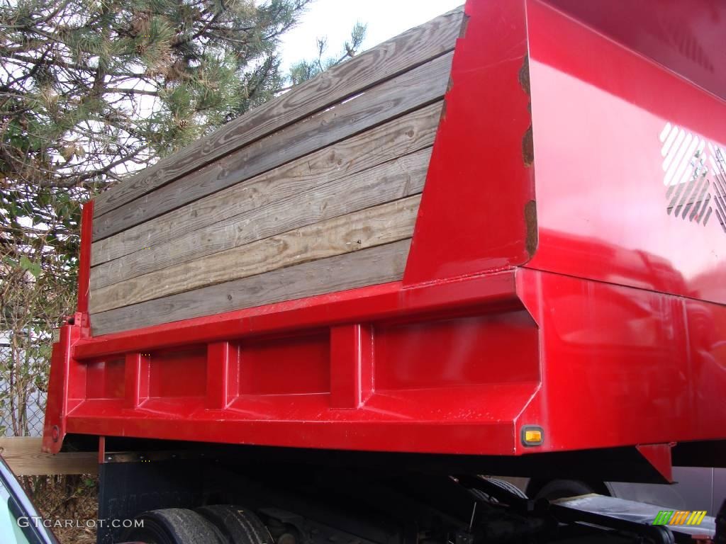 2006 LCF Truck LCF-45 Dump Truck - Bright Red / Medium Graphite photo #4