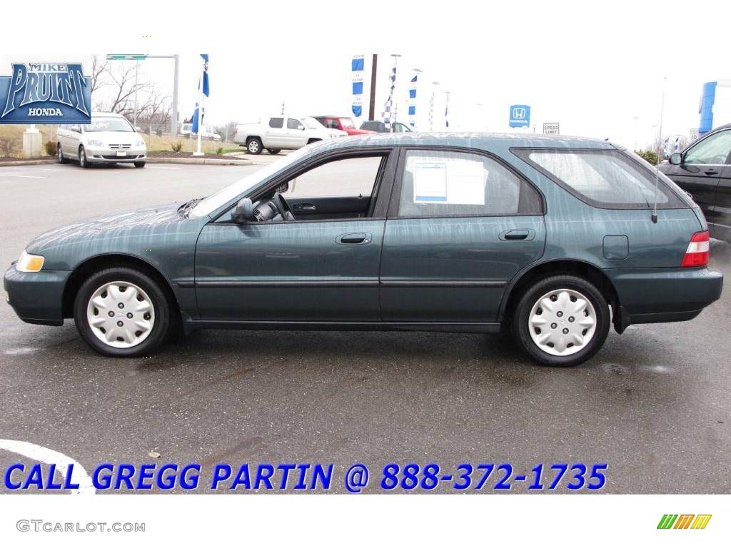 1997 Accord LX Wagon - Eucalyptus Green Pearl / Gray photo #1