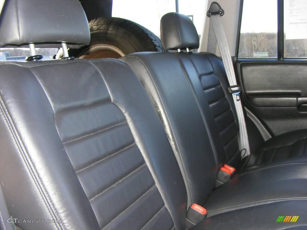 1997 Grand Cherokee Laredo 4x4 - Flame Red / Agate Black photo #24