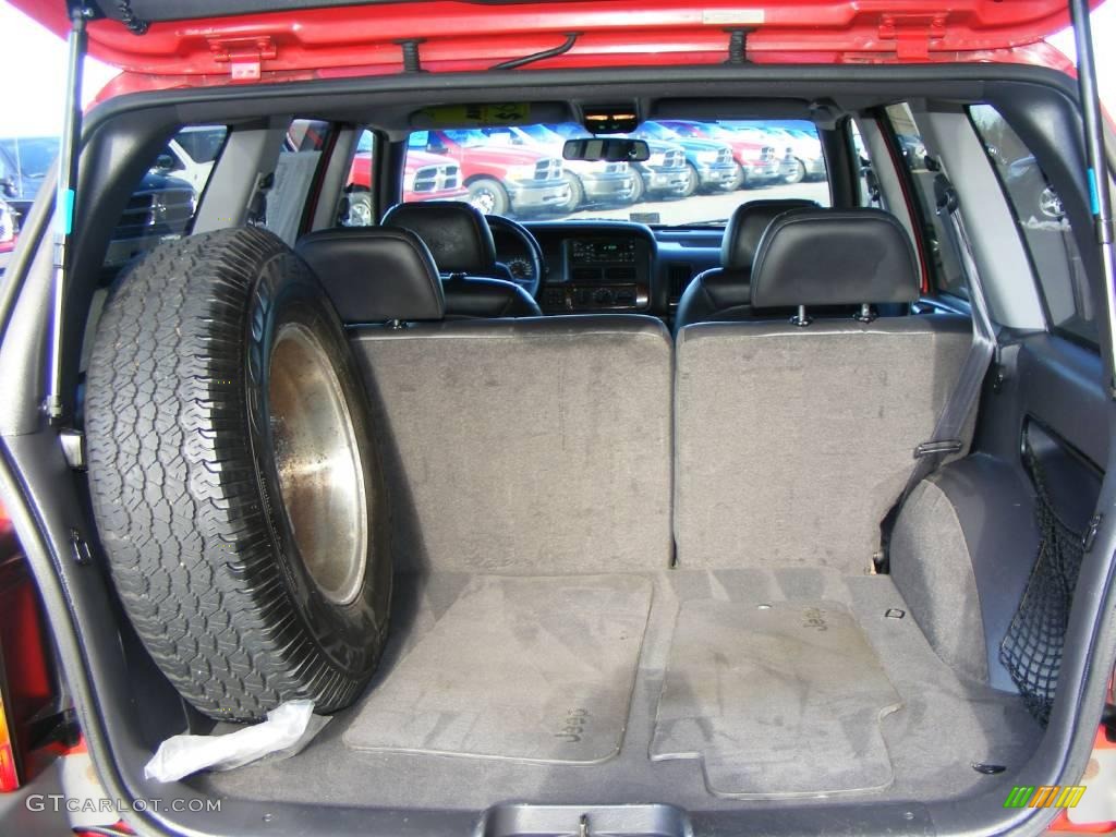 1997 Grand Cherokee Laredo 4x4 - Flame Red / Agate Black photo #35