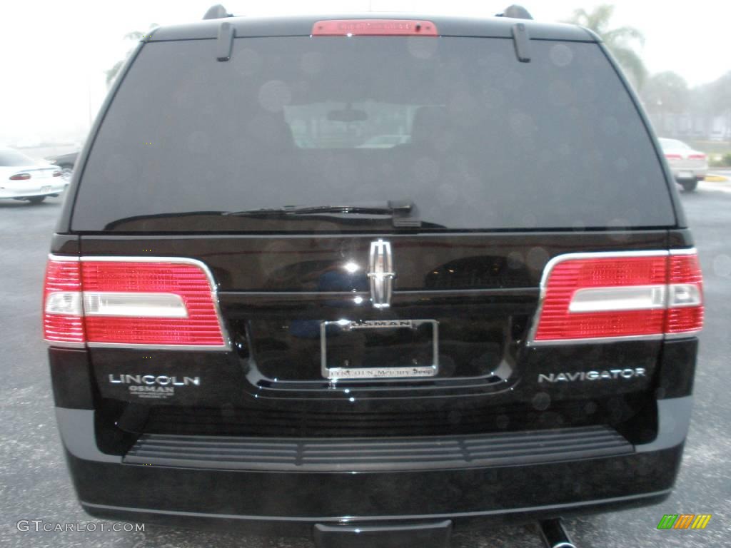 2008 Navigator Luxury - Black / Stone photo #4