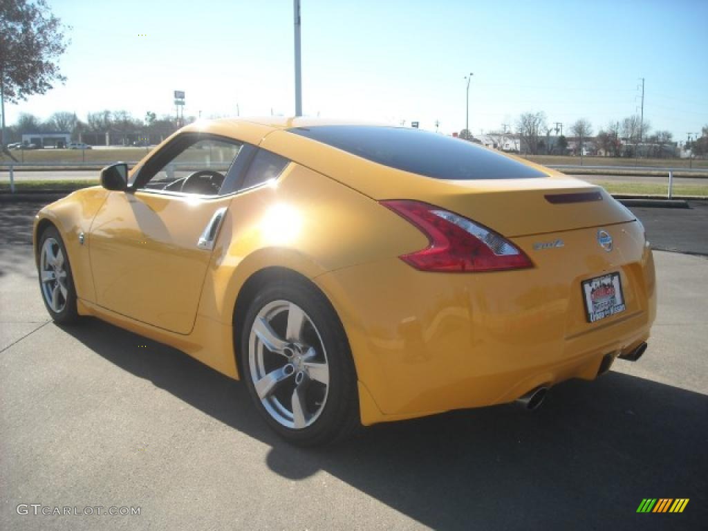 2009 370Z Coupe - Chicane Yellow / Black Cloth photo #6