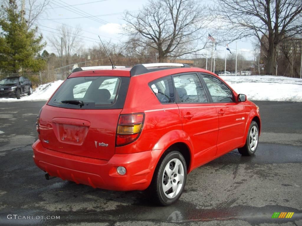 2005 Vibe  - Lava Red Metallic / Graphite photo #4