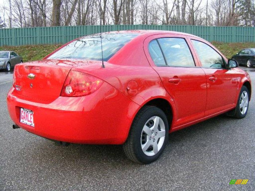 2007 Cobalt LS Sedan - Victory Red / Gray photo #5