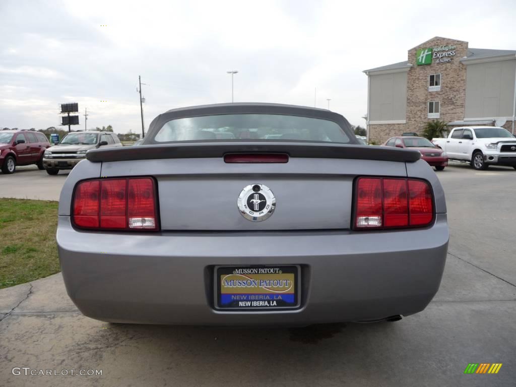2007 Mustang V6 Deluxe Convertible - Tungsten Grey Metallic / Light Graphite photo #6