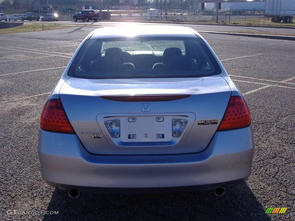 2007 Accord SE V6 Sedan - Alabaster Silver Metallic / Gray photo #4