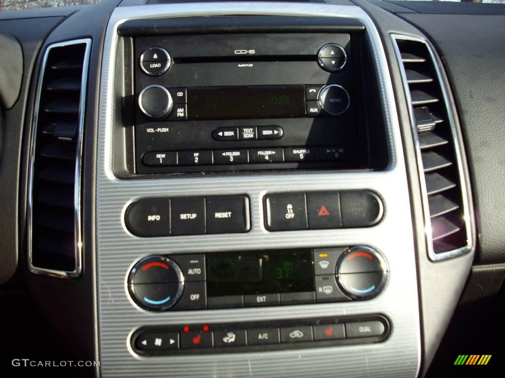 2008 Edge SEL AWD - Black / Charcoal photo #17