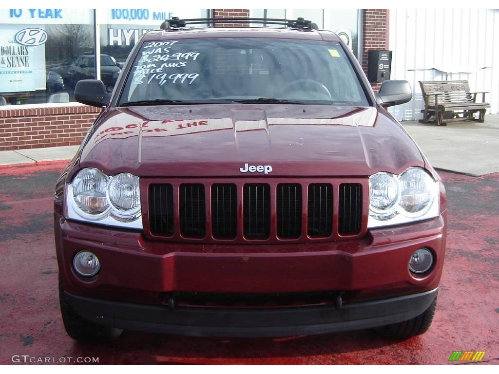 2007 Grand Cherokee Laredo 4x4 - Red Rock Crystal Pearl / Medium Slate Gray photo #7