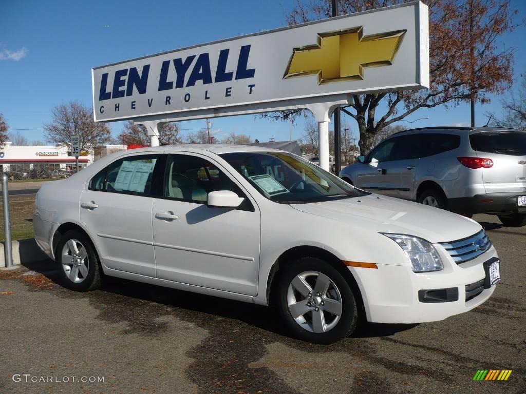 2008 Fusion SE V6 - White Suede / Medium Light Stone photo #1