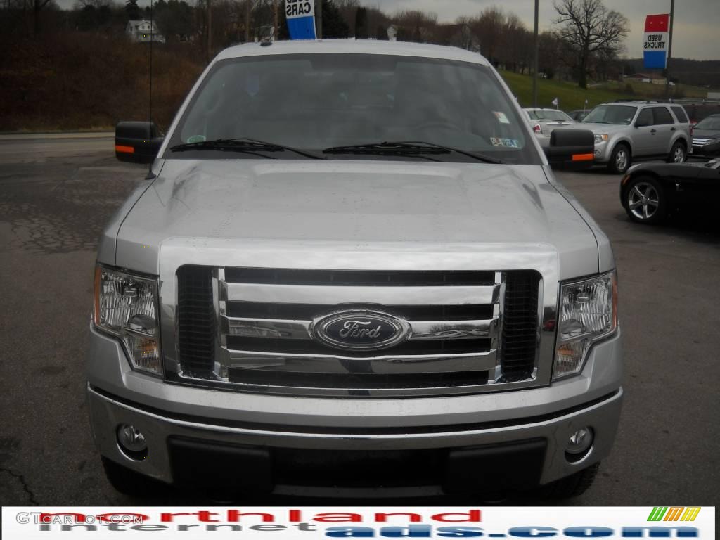 2010 F150 XLT SuperCrew 4x4 - Ingot Silver Metallic / Medium Stone photo #3