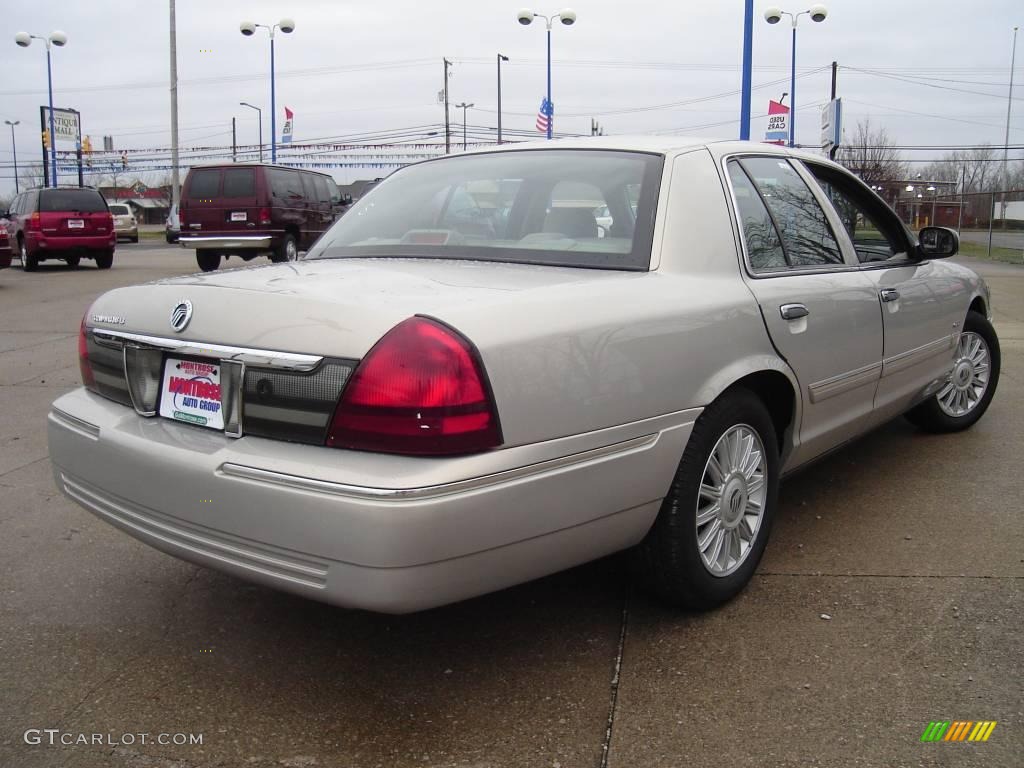 2009 Grand Marquis LS - Smokestone Metallic / Medium Light Stone photo #5