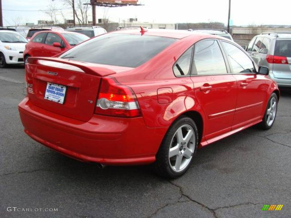 2005 S40 T5 - Passion Red / Off Black photo #3