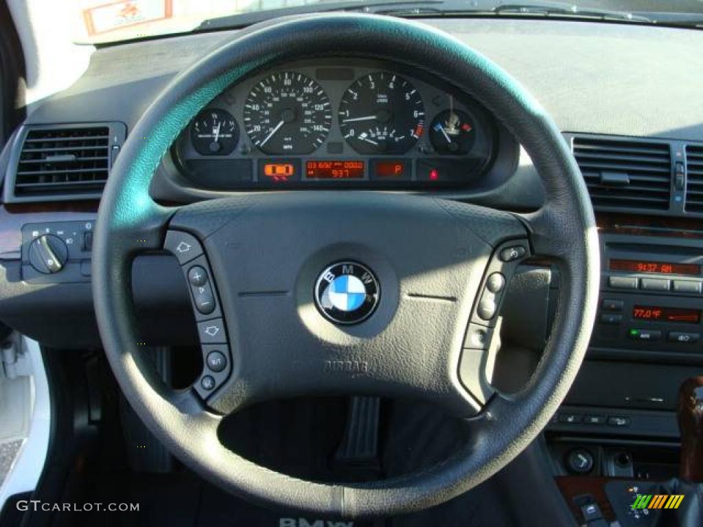 2005 3 Series 325xi Sedan - Alpine White / Black photo #13