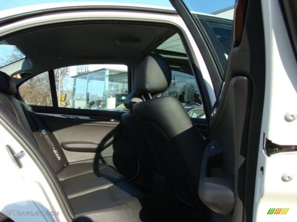 2005 3 Series 325xi Sedan - Alpine White / Black photo #20