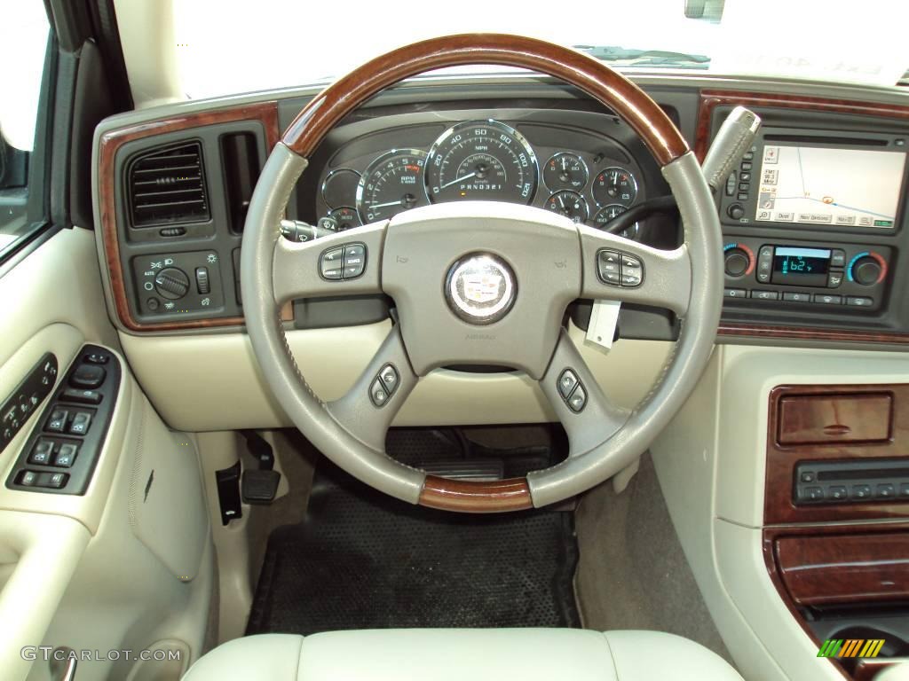 2006 Escalade EXT AWD - Black Raven / Shale photo #6