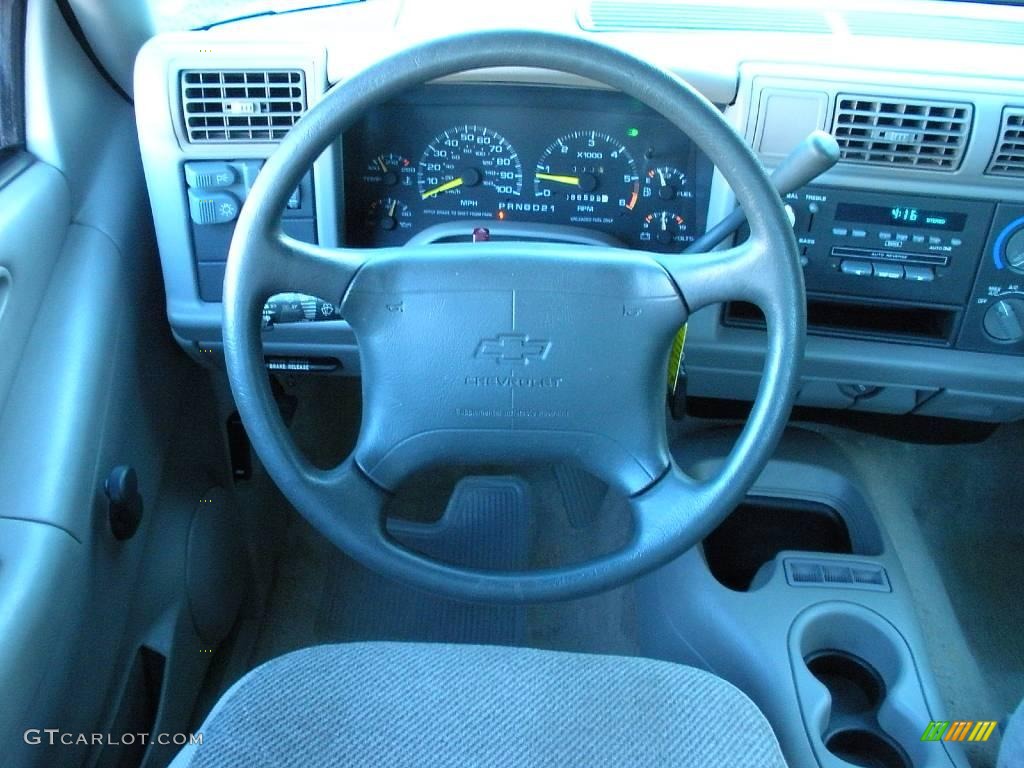 1996 Chevrolet S10 LS Extended Cab Steering Wheel Photos