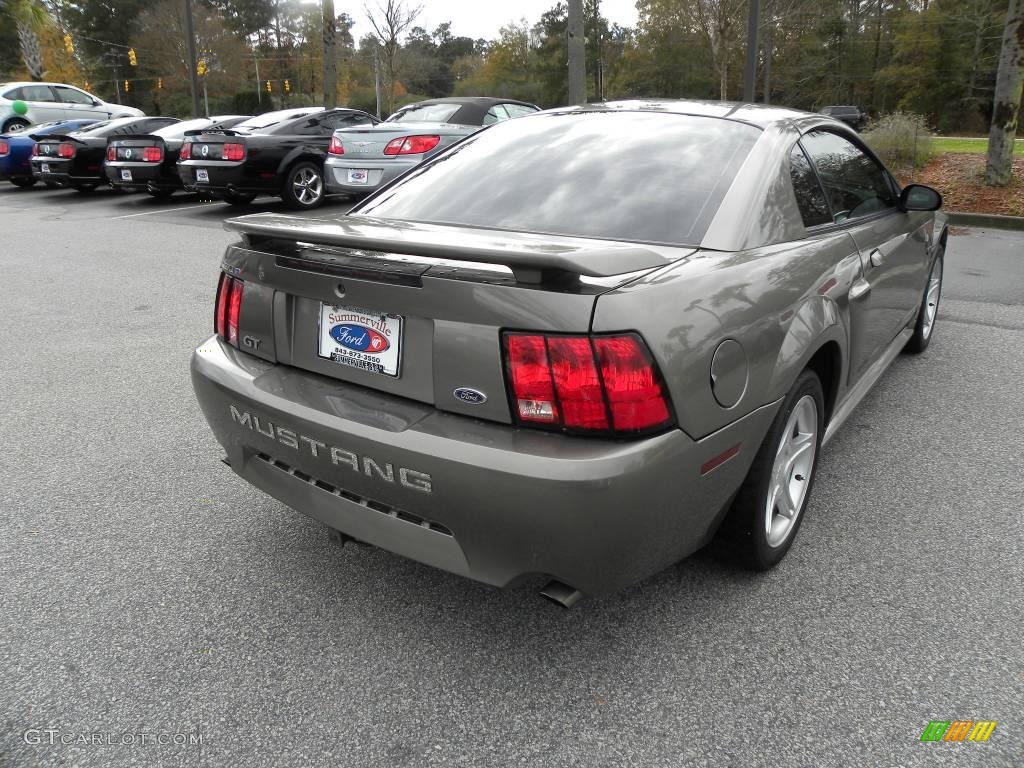 2001 Mustang GT Coupe - Mineral Grey Metallic / Dark Charcoal photo #10