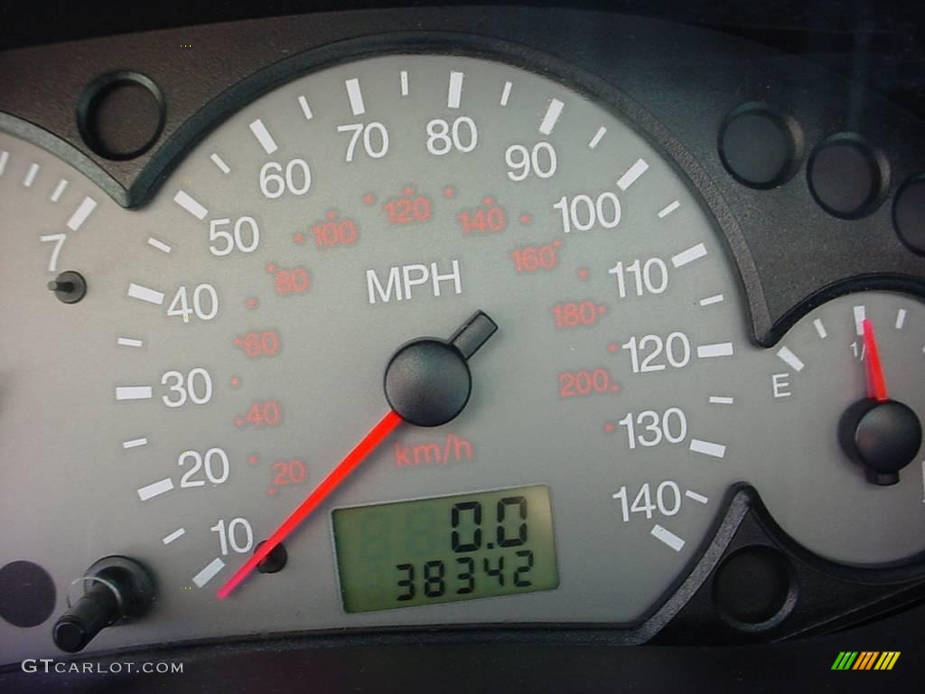 2003 Focus ZX5 Hatchback - Screaming Yellow / Medium Graphite photo #16