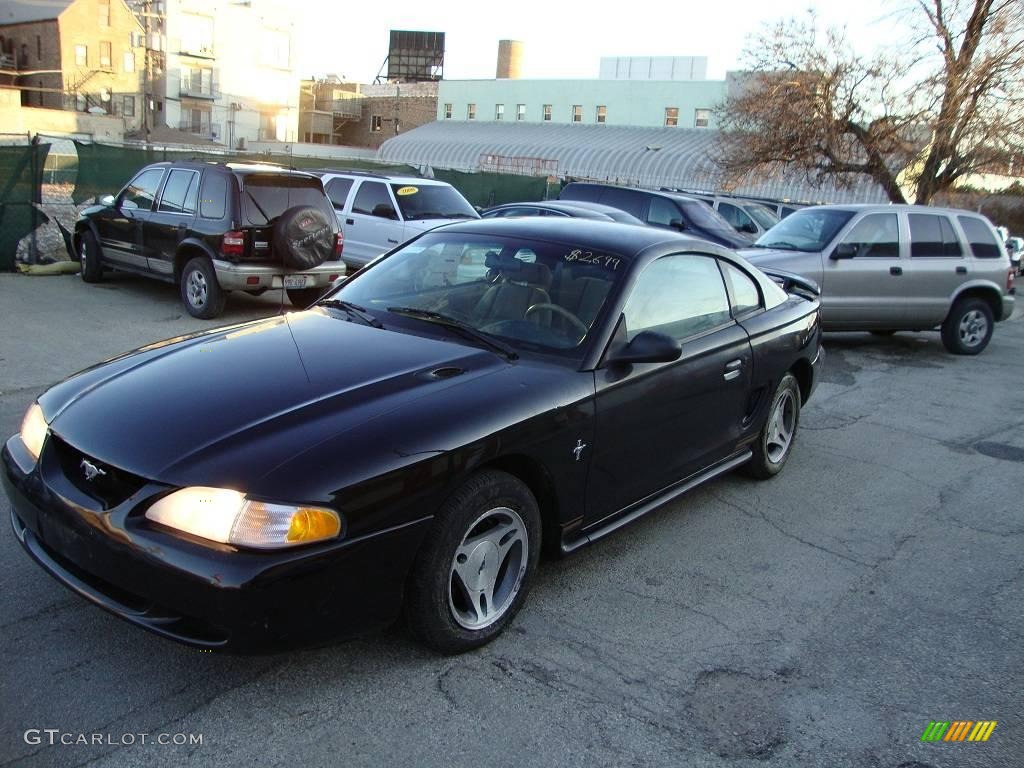 1997 Mustang V6 Coupe - Black / Saddle photo #1