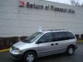 2000 Bright Silver Metallic Dodge Caravan   photo #1