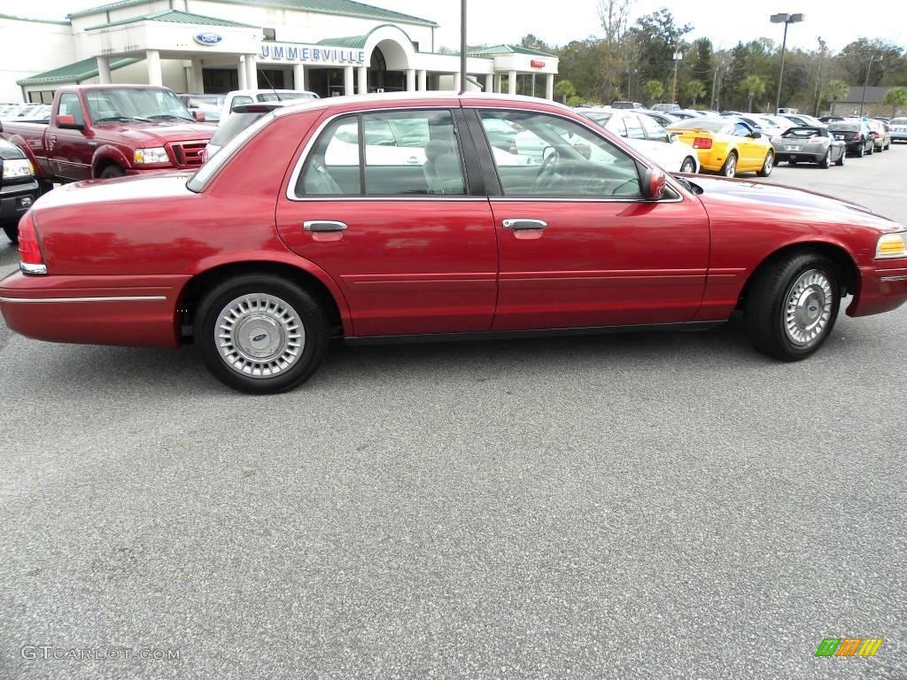 1999 Crown Victoria  - Toreador Red Metallic / Light Graphite photo #13