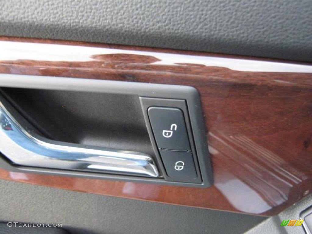 2010 GLK 350 - Palladium Silver Metallic / Black photo #8