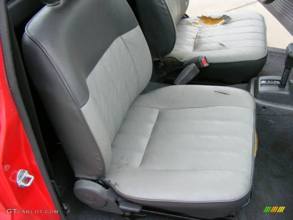 1992 B-Series Truck B2200 Regular Cab - Blaze Red / Gray photo #12