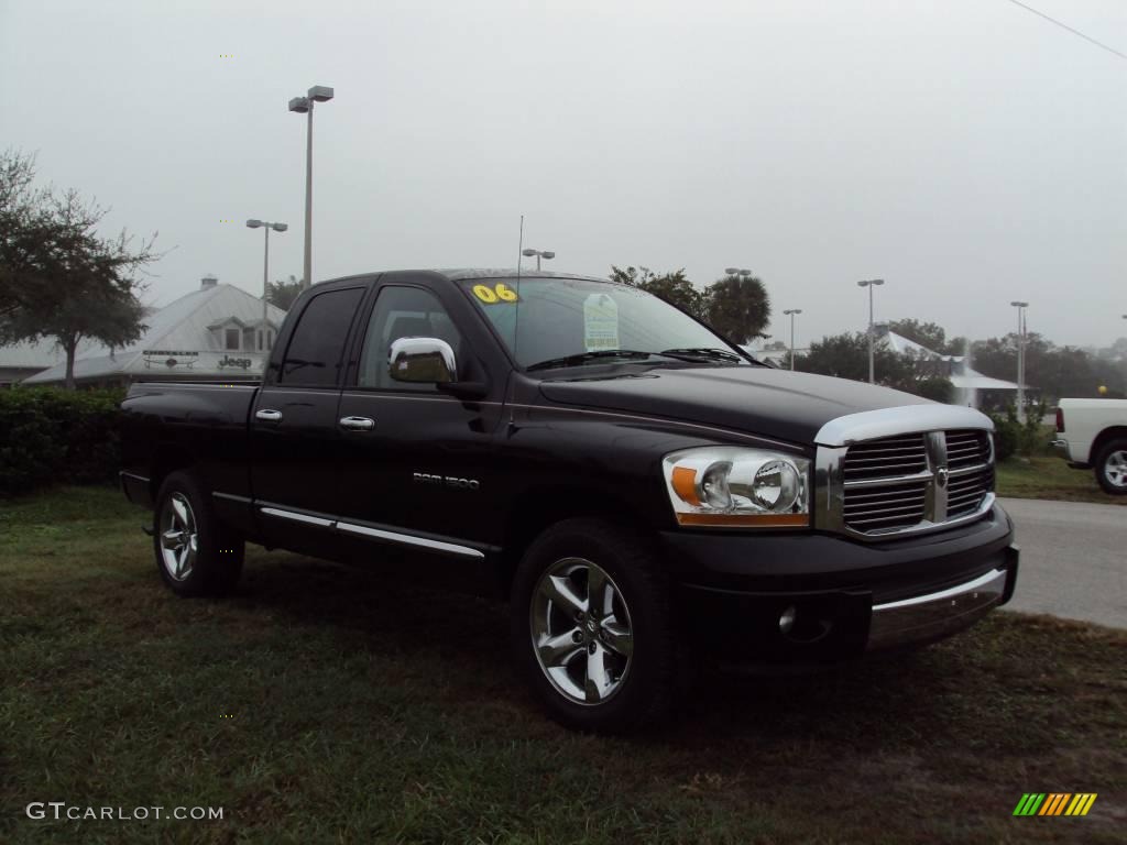 2006 Ram 1500 Laramie Quad Cab - Brilliant Black Crystal Pearl / Medium Slate Gray photo #10