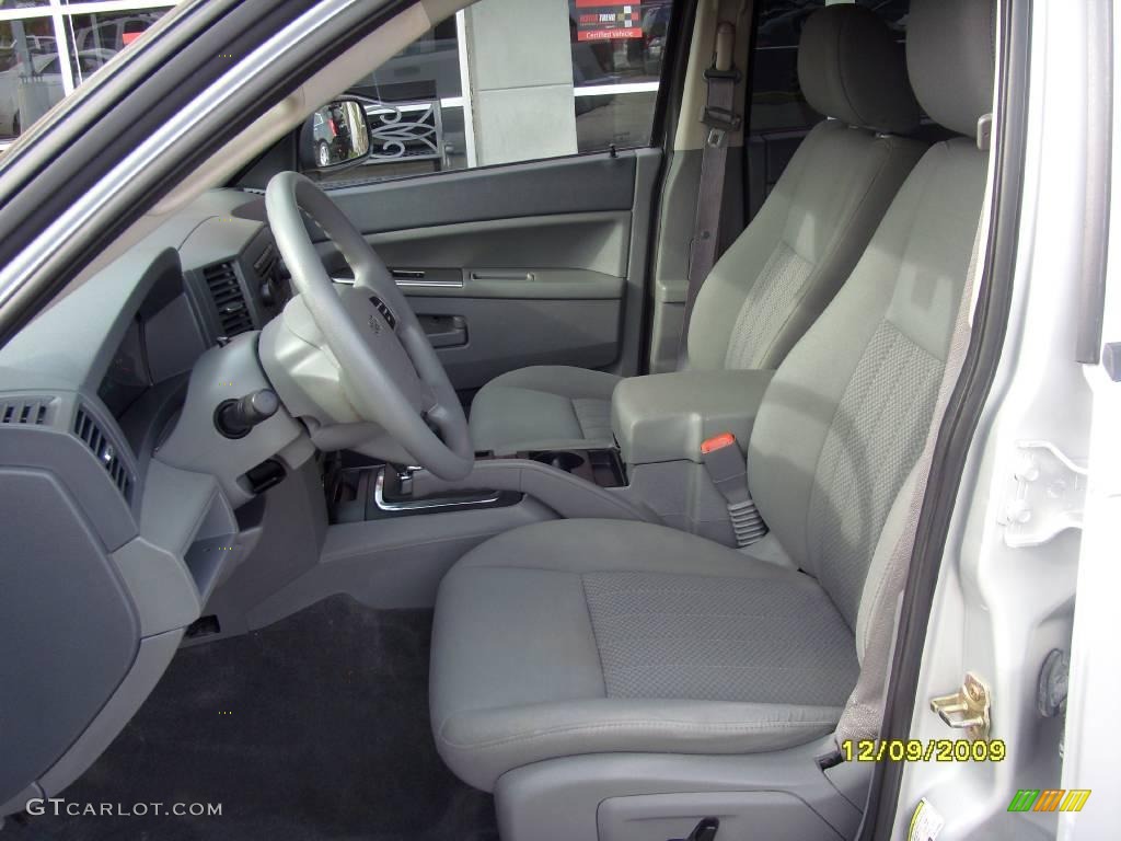 2006 Grand Cherokee Laredo - Bright Silver Metallic / Medium Slate Gray photo #12